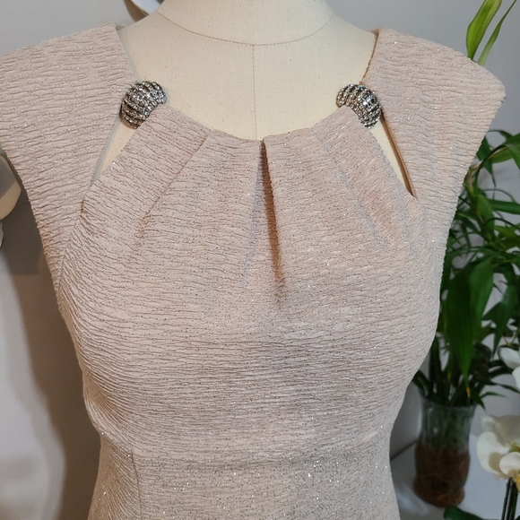 Eliza J Dress - Picture 2 of 10